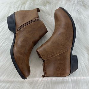 SUGAR Womens Brown Memory Foam Cushioned Trixy